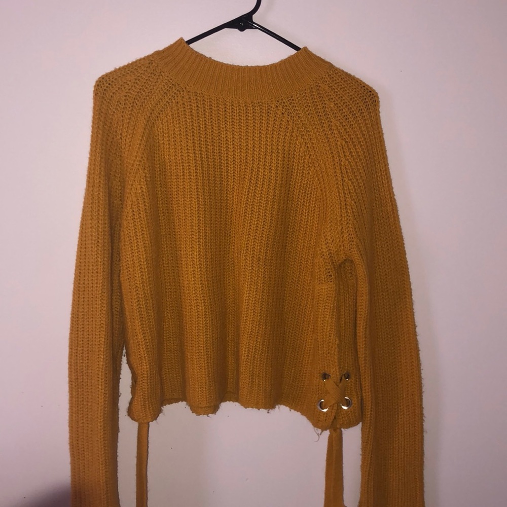 High neck cropped sweater